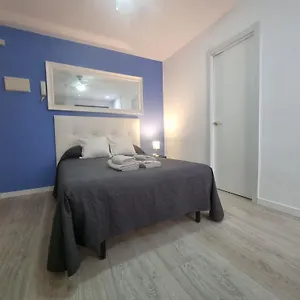 https://apartamento-en-torremolinos-plaza-de-andalucia.hotelsinnerja.org